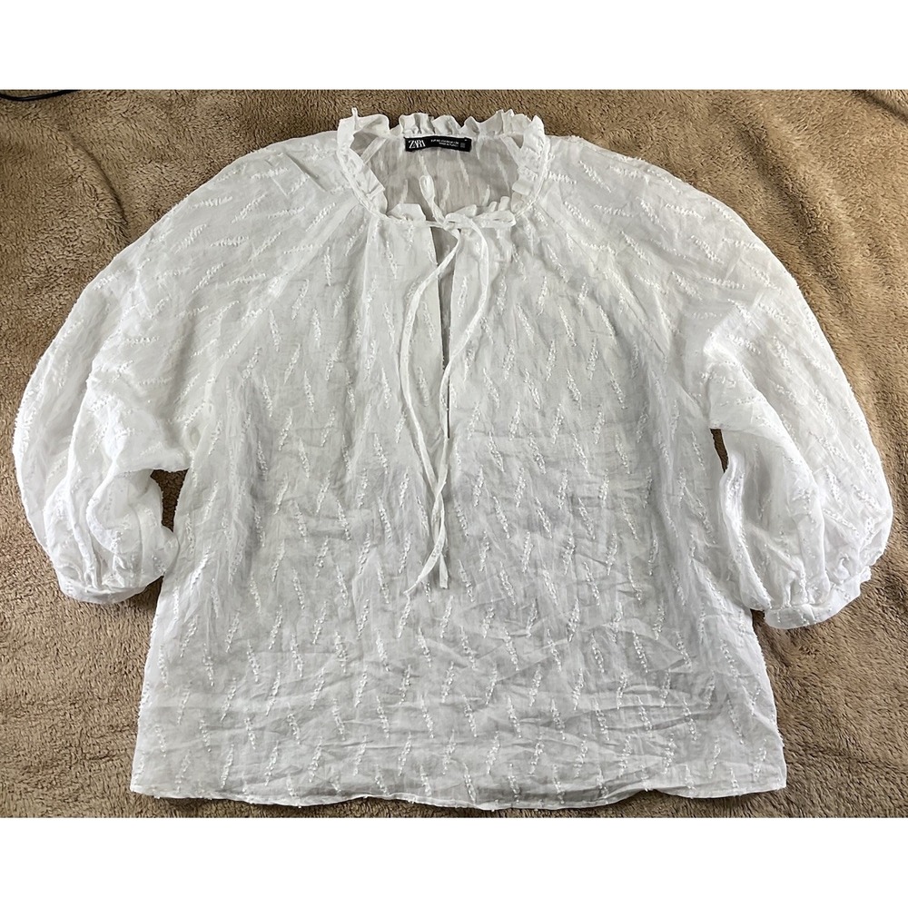 Zara Size XS Women Frayed Fabric Shirt Blouse Top  White Half Sleeve